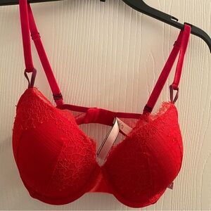 Victoria’s Secret bra.